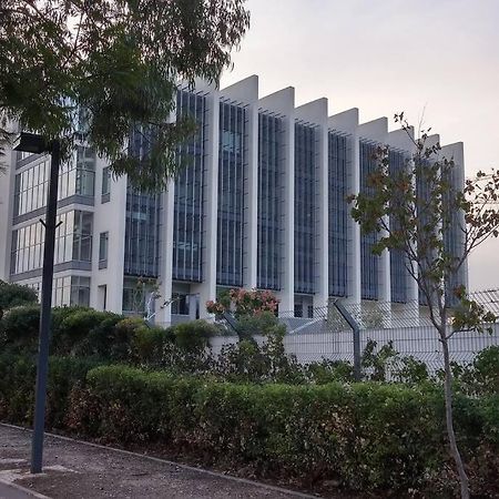 studio in Herzliya, near IDC&PARK Esterno foto
