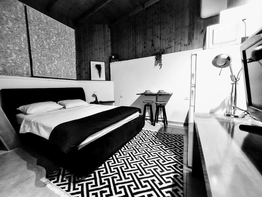 studio in Herzliya, near IDC&PARK Esterno foto