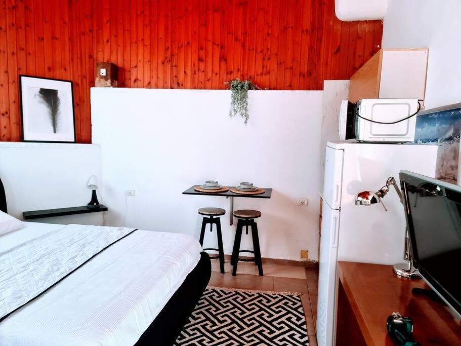 studio in Herzliya, near IDC&PARK Esterno foto